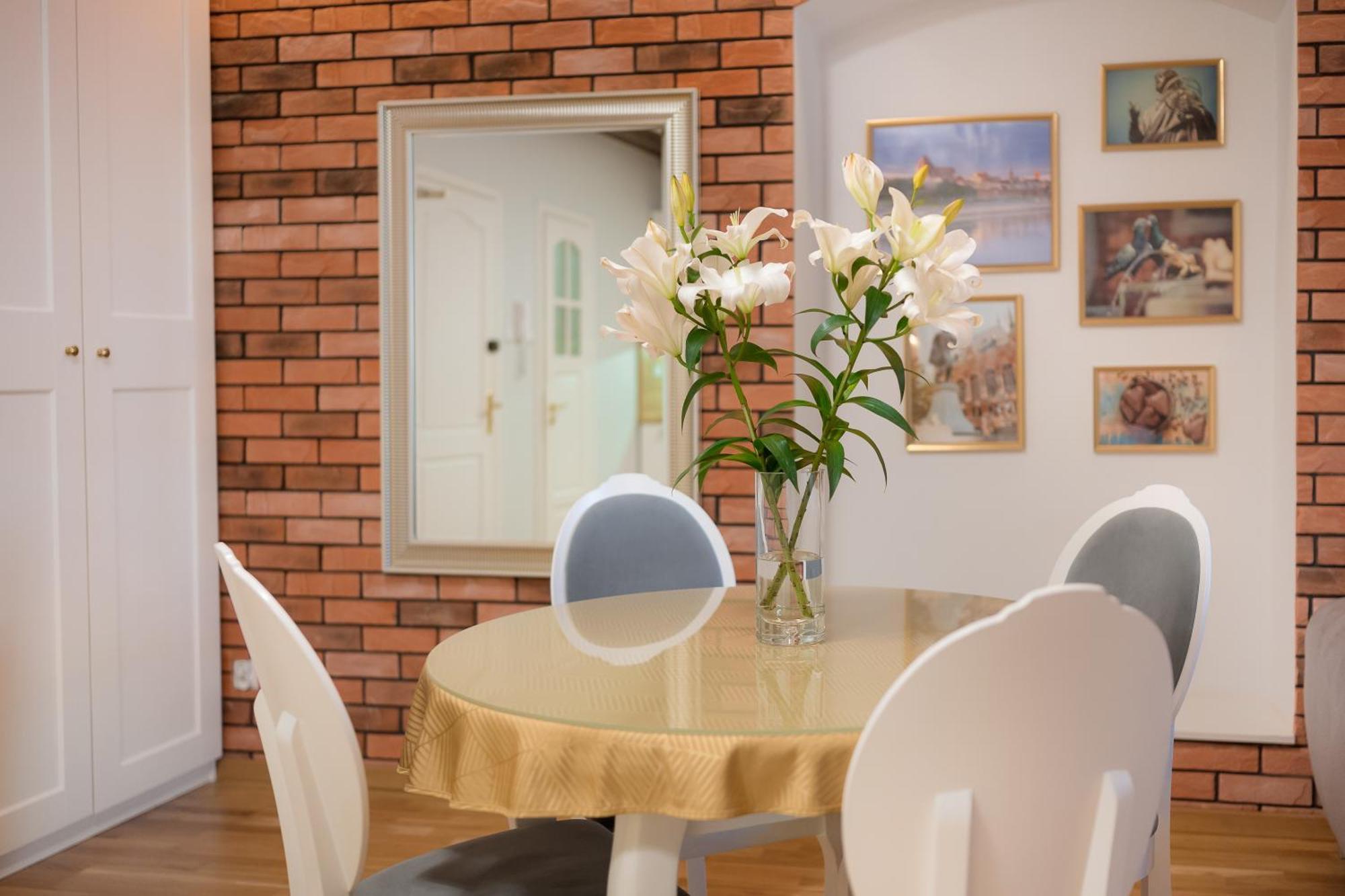 Athome Torun Apartamenty Buitenkant foto